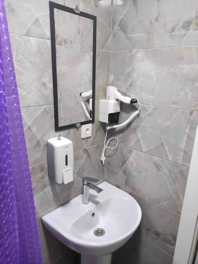 Hostel Nomad Алматы Экстерьер фото