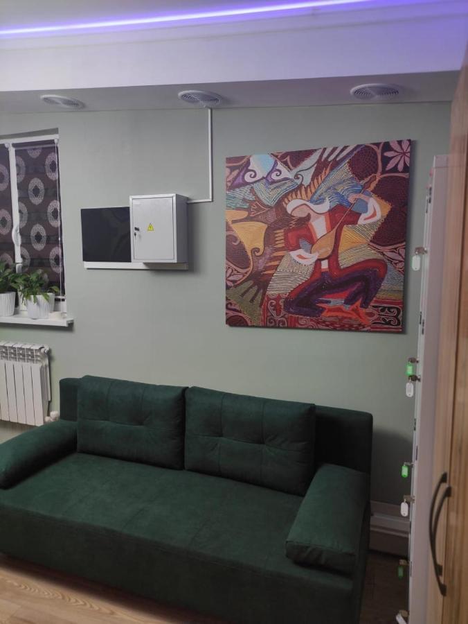 Hostel Nomad Алматы Экстерьер фото