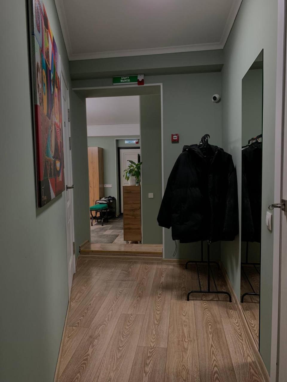 Hostel Nomad Алматы Экстерьер фото